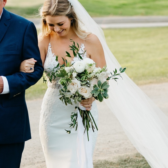 Veil - Picture 2 of 2